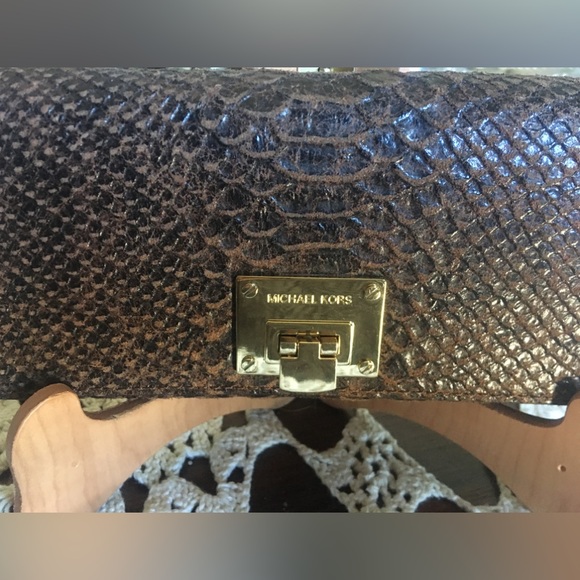 Michael Kors Wallet - Picture 7 of 10